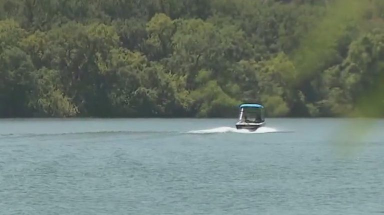 Personal watercrafts banned on Lake Austin for Labor Day weekend