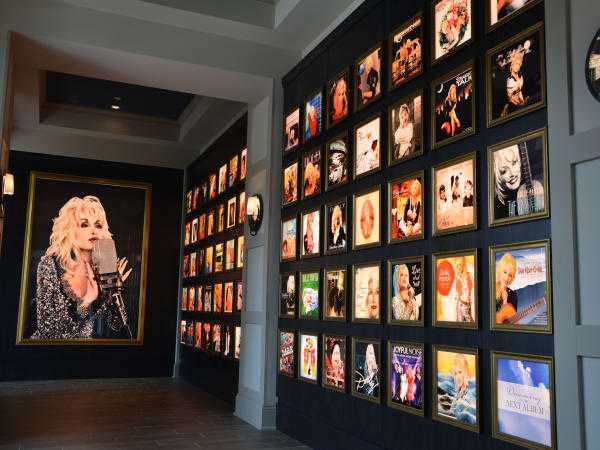 Take a Dolly Parton pilgrimage from Austin to these Tennessee spots